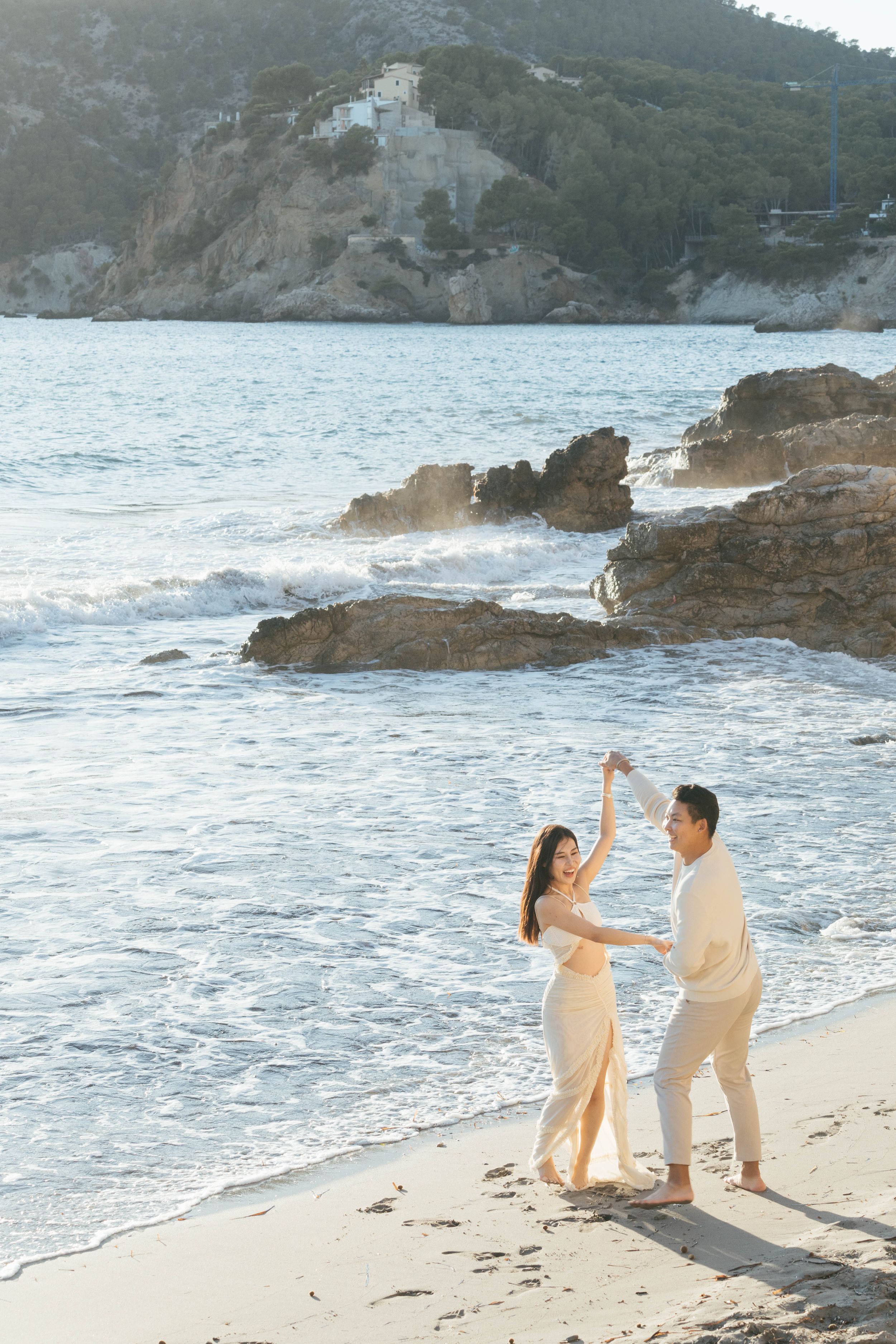 couple on the beach in Camp de Mar, Mallorca