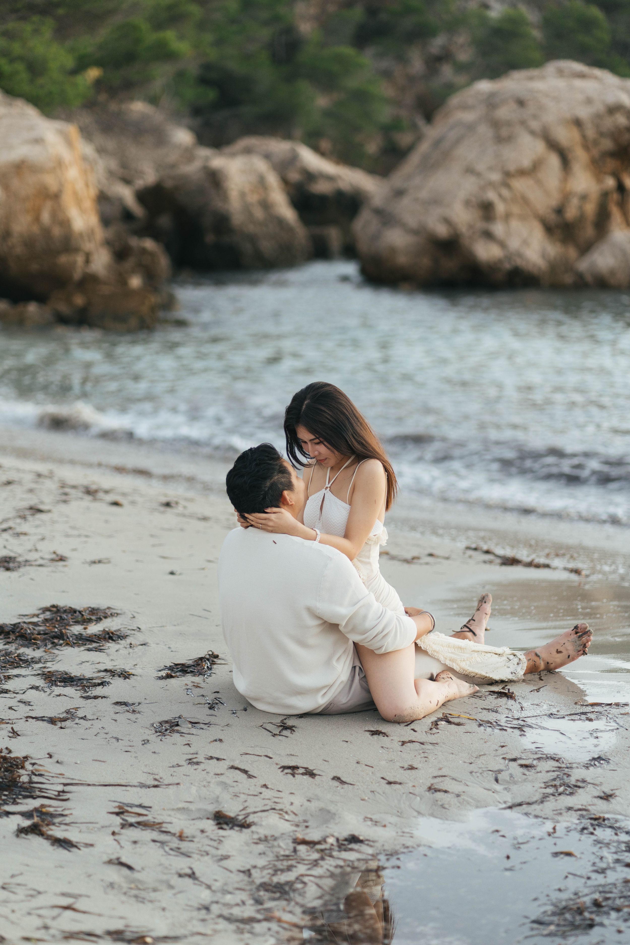 couple on the beach in Camp de Mar, Mallorca