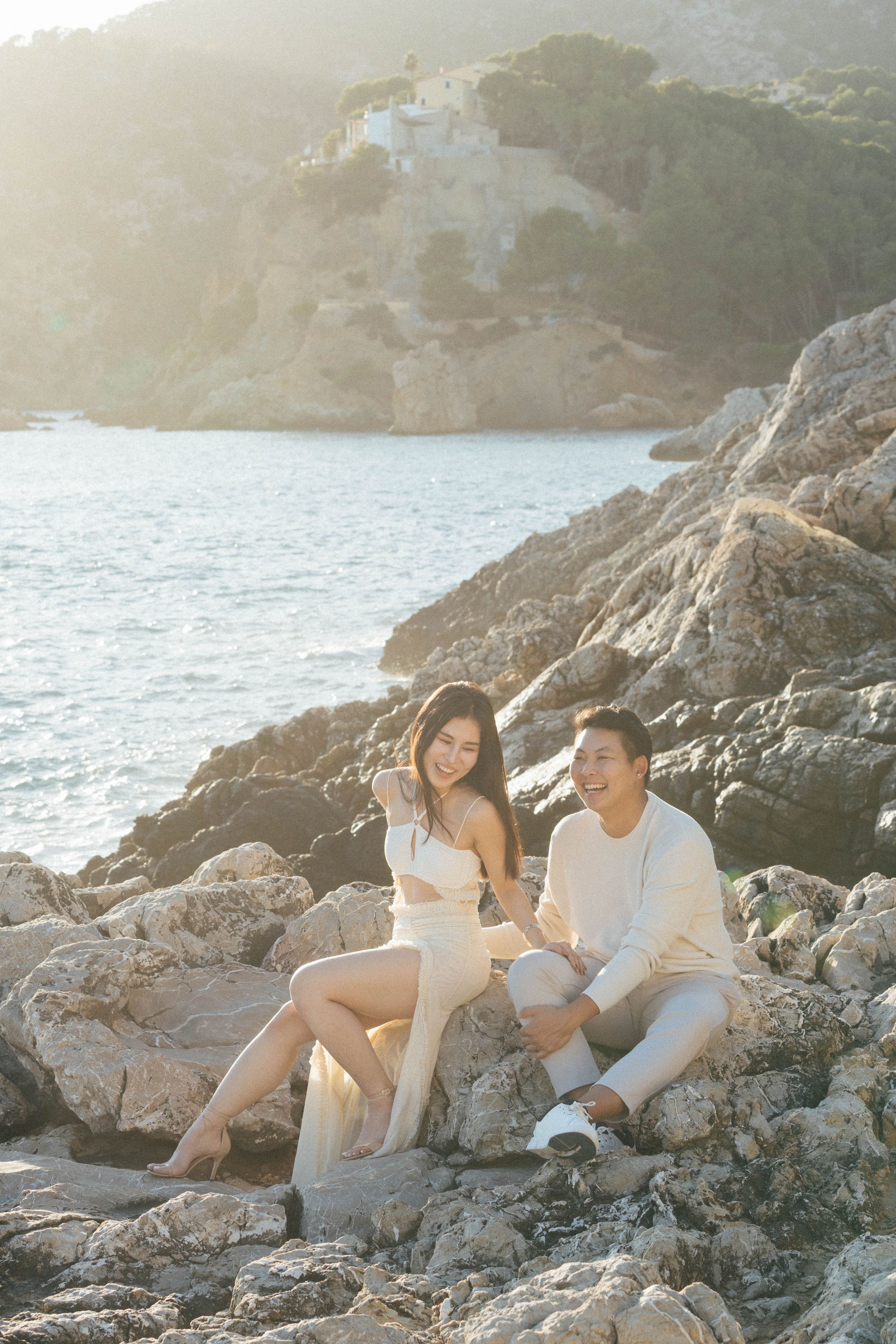 couple on the beach in Camp de Mar, Mallorca