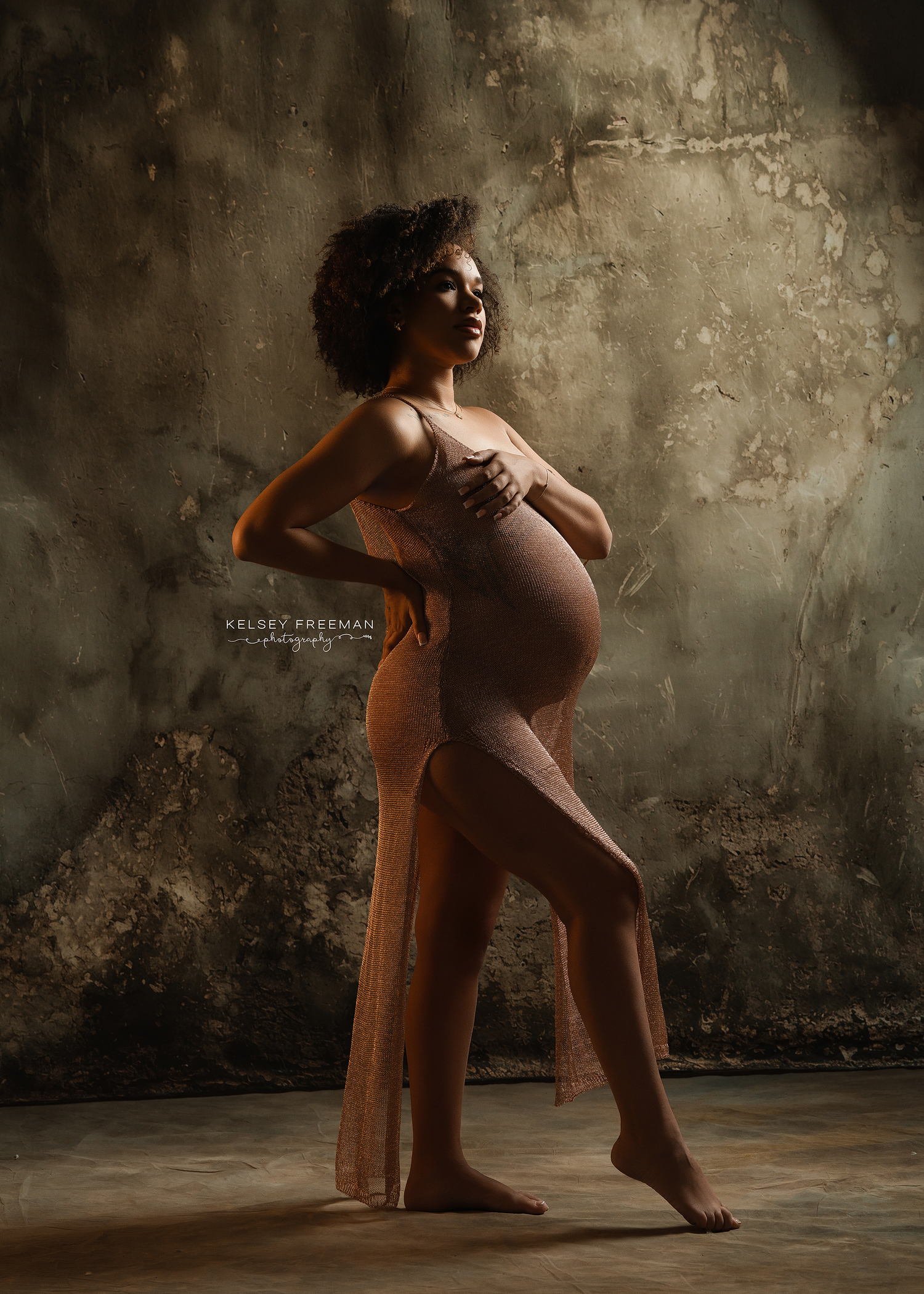Newborn, maternity, & family photography studio located in between Atlanta, Georgia and Birmingham, Alabama with full service photo studio.