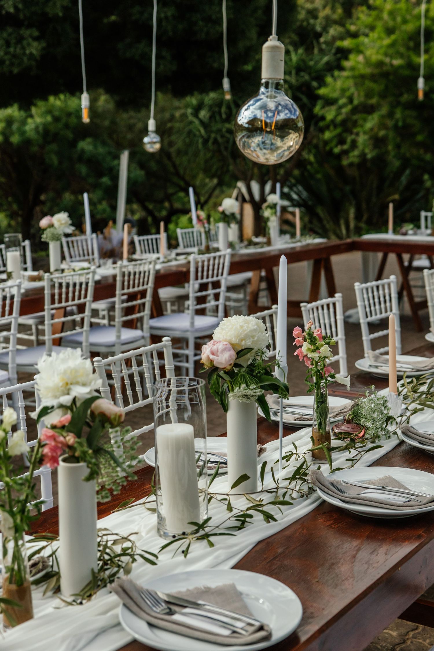 Capetown Wedding Photographer Kimberley and Aidan Kleinhoekkloof Wines Robertson