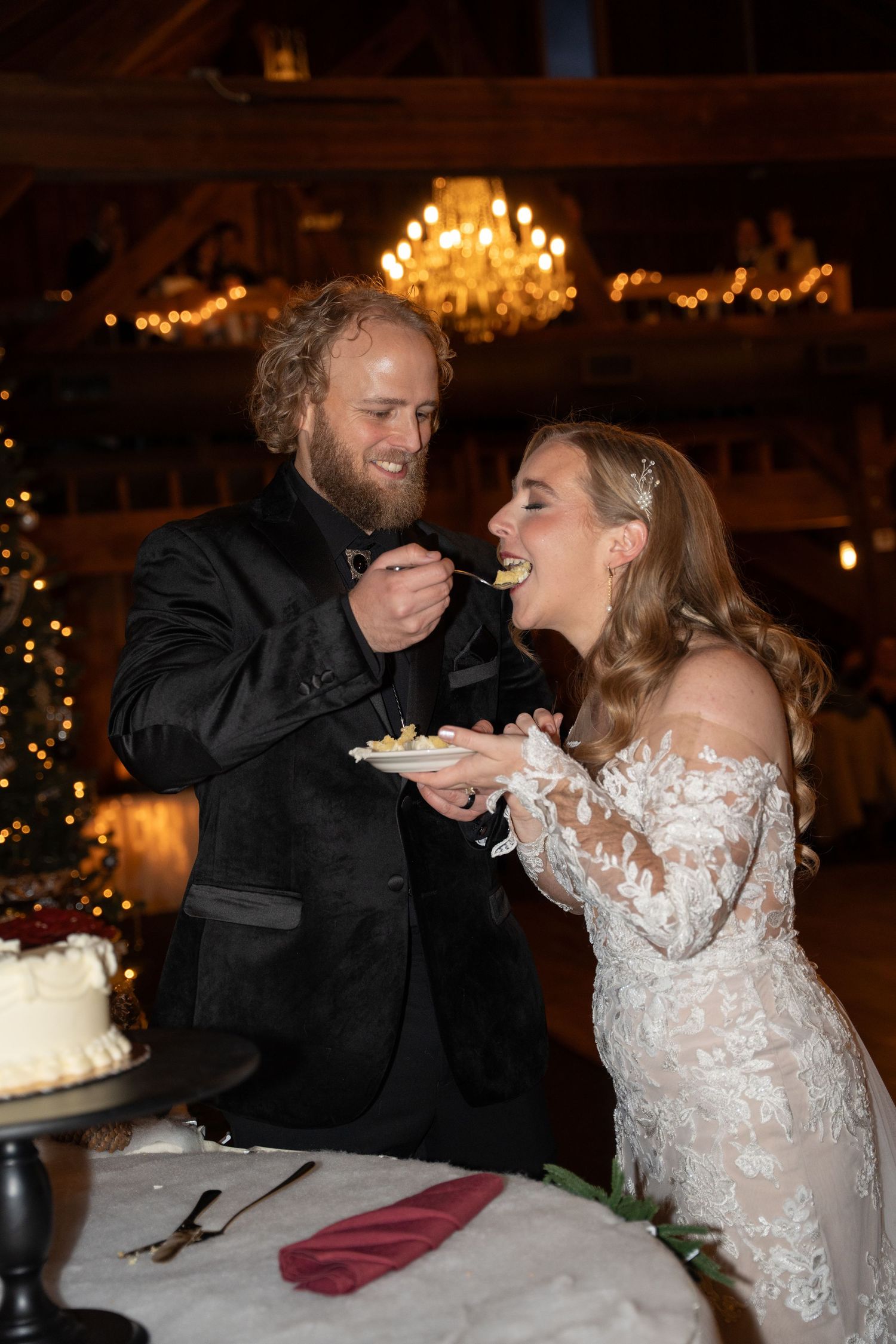 Cake Cutting
Pittsburgh Wedding 
The Laurel Belle Event Center