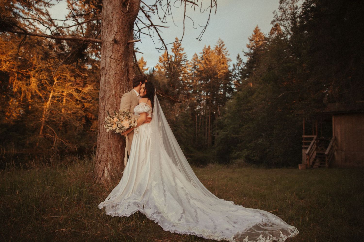 tacoma elopement photographer seattle wedding photographer microwedding