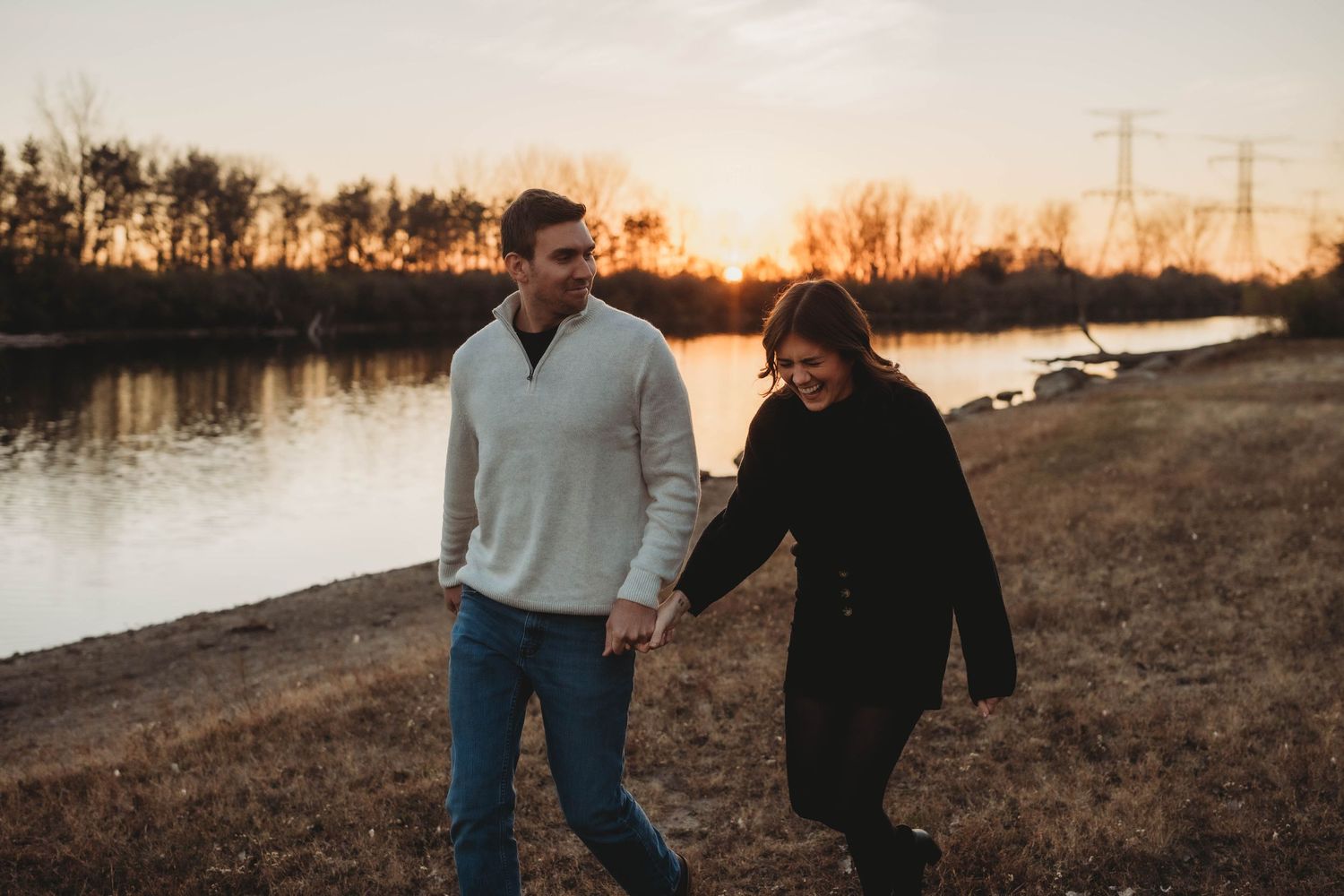 couple photo, golden hour, on the water