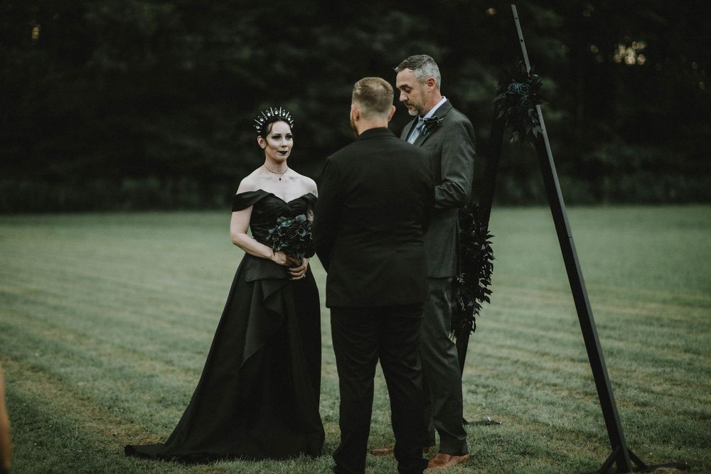 gothic themed wedding, black wedding dress, ebensburg pa photographer, indiana pa wedding photographer, til death, pittsburgh photographer