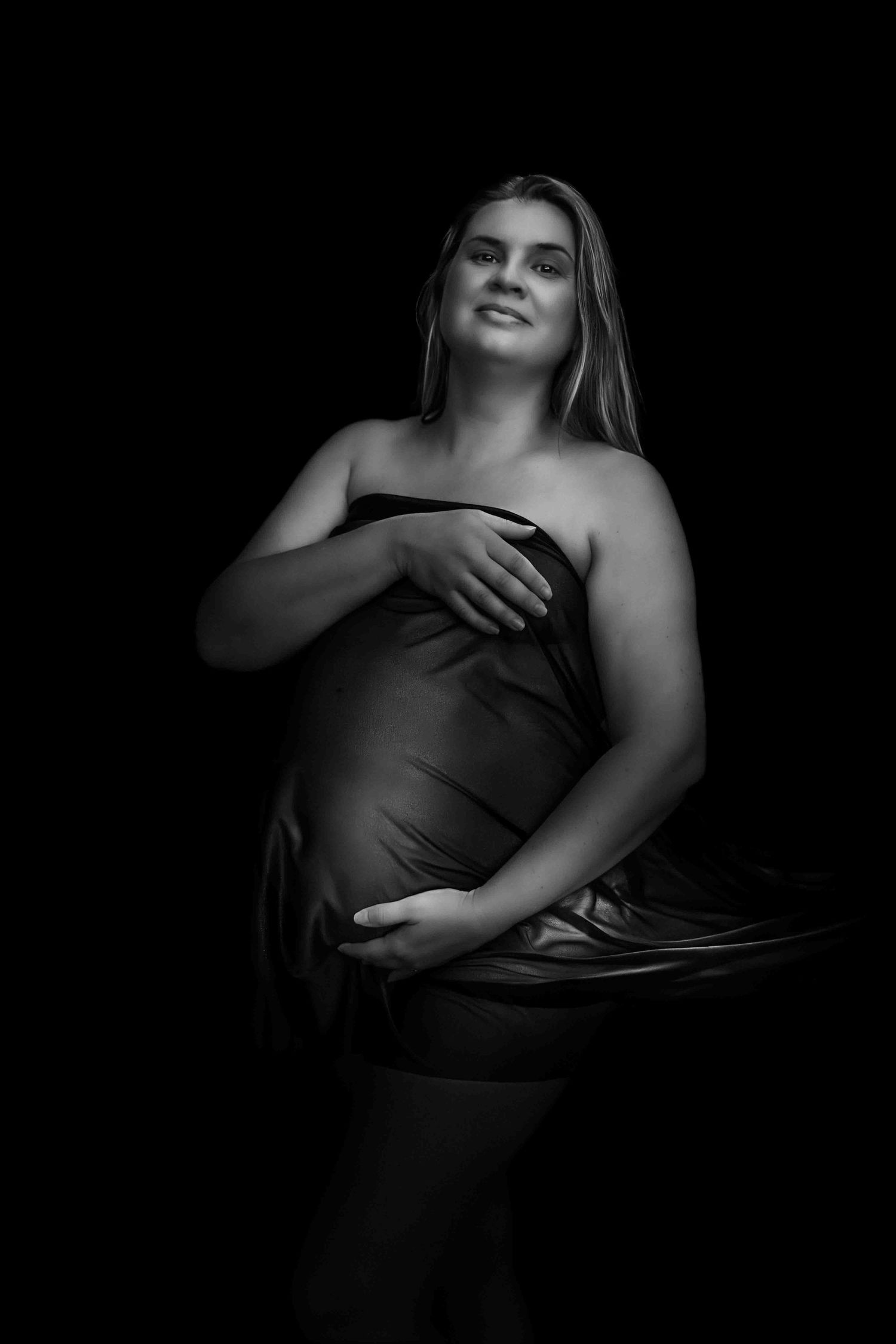 Pregnant Women Portrait in a Jervis Bay Cave. Shoalhaven & Jervis Bay Maternity Photo