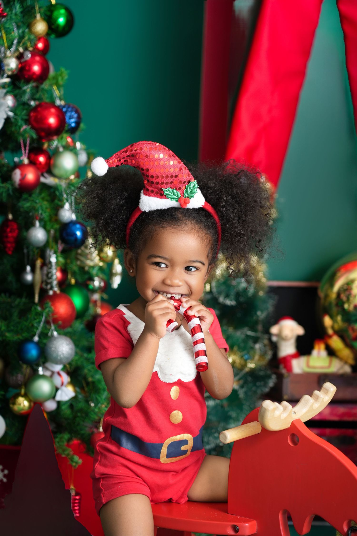 Candid moments captured in a professional christmas photoshoot dubai
