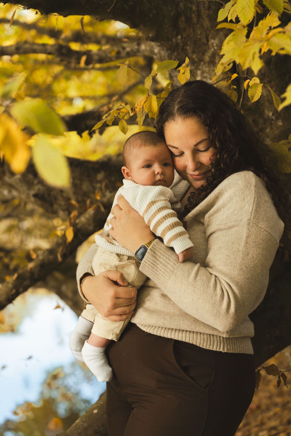 Séance photo maman et bébé en automne à Châteaugiron, Bretagne