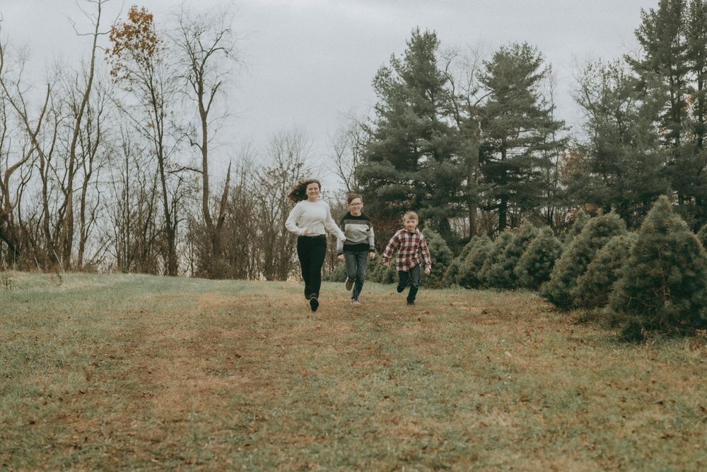 Christmas Tree Farm mini sessions Blairsville PA Indiana PA family photography Holiday winter portraits, M&M's Tree Farm m&m farm, saltsburg