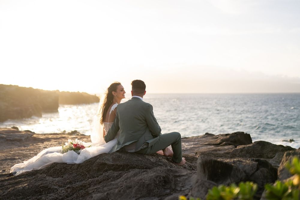 Wedding couple photo shoot during sunset beach on Maui Hawaii by ohwowfotos