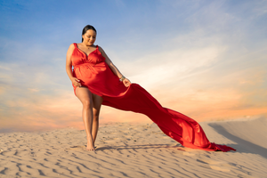 Experience the most elegant maternity photoshoot in Dubai with MohaStudio.
the best maternity photography experiences in Dubai and the UAE