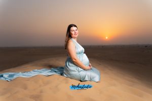 Experience the most elegant maternity photoshoot in Dubai with MohaStudio.
the best maternity photography experiences in Dubai and the UAE