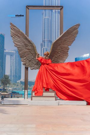 Experience the most elegant maternity photoshoot in Dubai with MohaStudio.
the best maternity photography experiences in Dubai and the UAE