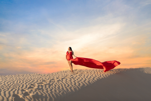 Experience the most elegant maternity photoshoot in Dubai with MohaStudio.
the best maternity photography experiences in Dubai and the UAE