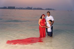 Experience the most elegant maternity photoshoot in Dubai with MohaStudio.
the best maternity photography experiences in Dubai and the UAE