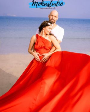 Experience the most elegant maternity photoshoot in Dubai with MohaStudio.
the best maternity photography experiences in Dubai and the UAE