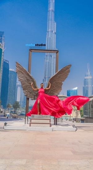 Experience the most elegant maternity photoshoot in Dubai with MohaStudio.
the best maternity photography experiences in Dubai and the UAE
