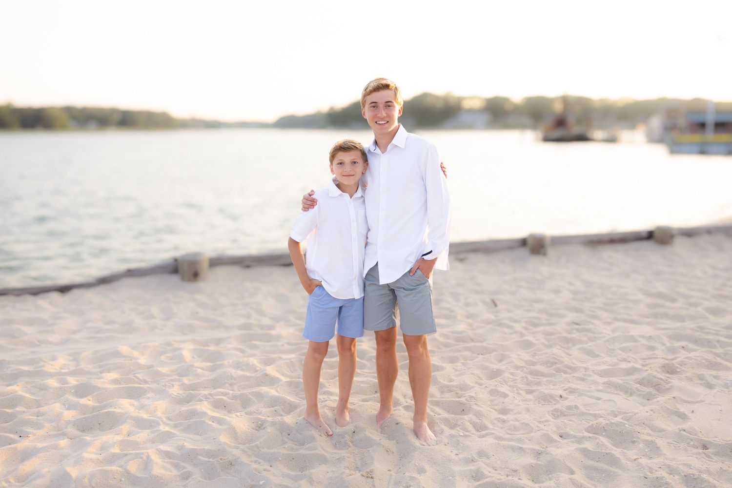 best Long Island family photographer, best Nassau county family photographer, Long Island beach photo shoot mini sessions, li family photos