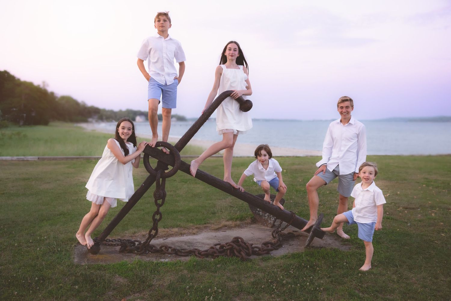 best Long Island family photographer, best Nassau county family photographer, Long Island beach photo shoot mini sessions, li family photos