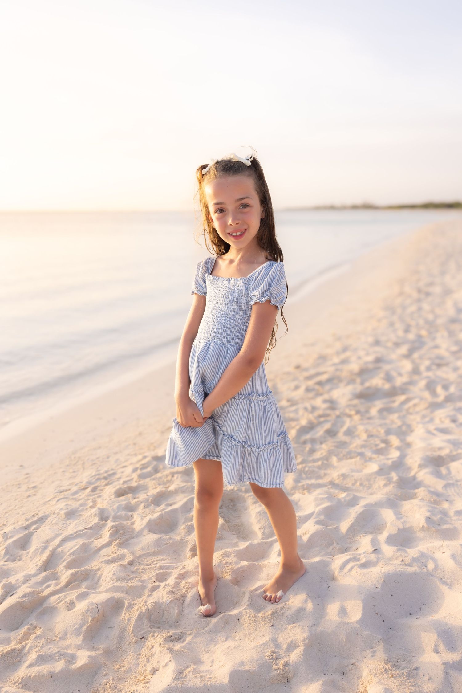 best Long Island family photographer, best Nassau county family photographer, Long Island beach photo shoot mini sessions, li family photos