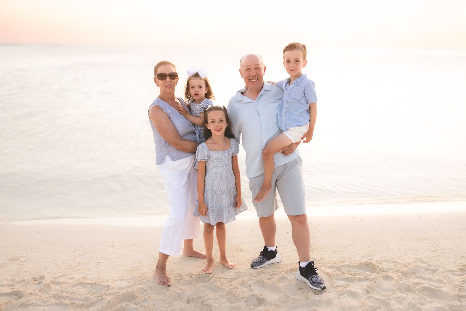 best Long Island family photographer, best Nassau county family photographer, Long Island beach photo shoot mini sessions, li family photos