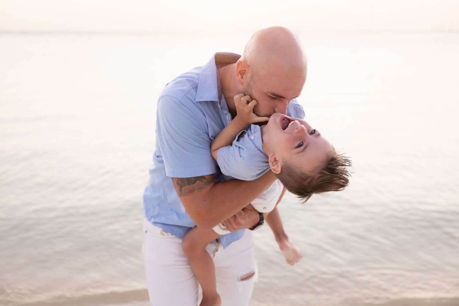 best Long Island family photographer, best Nassau county family photographer, Long Island beach photo shoot mini sessions, li family photos