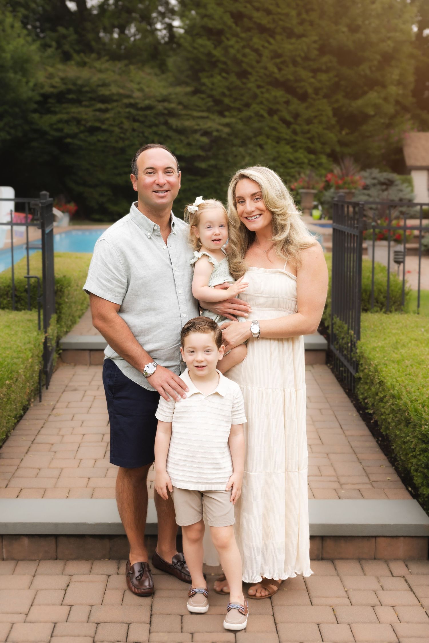 best Long Island family photographer, Long Island extended family photo shoot, Long Island outdoor family photographer, Nassau county photos