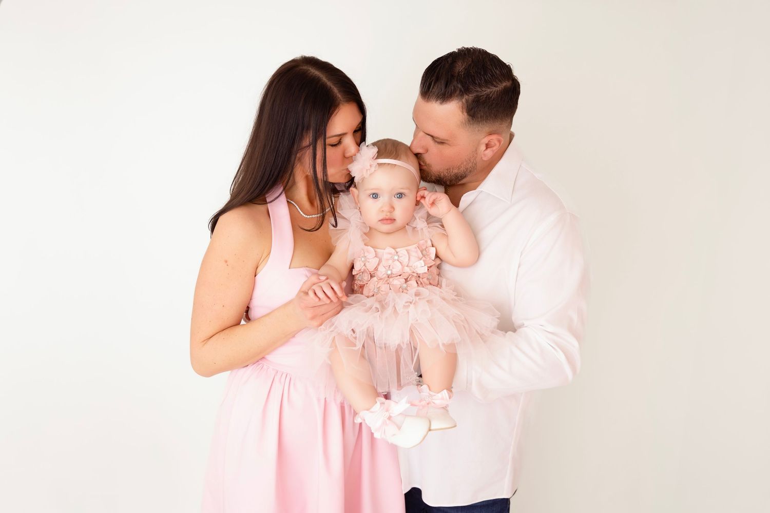 best Long Island family photographer, best Nassau county family photographer, Long Island family photo shoot mini sessions, li family photos