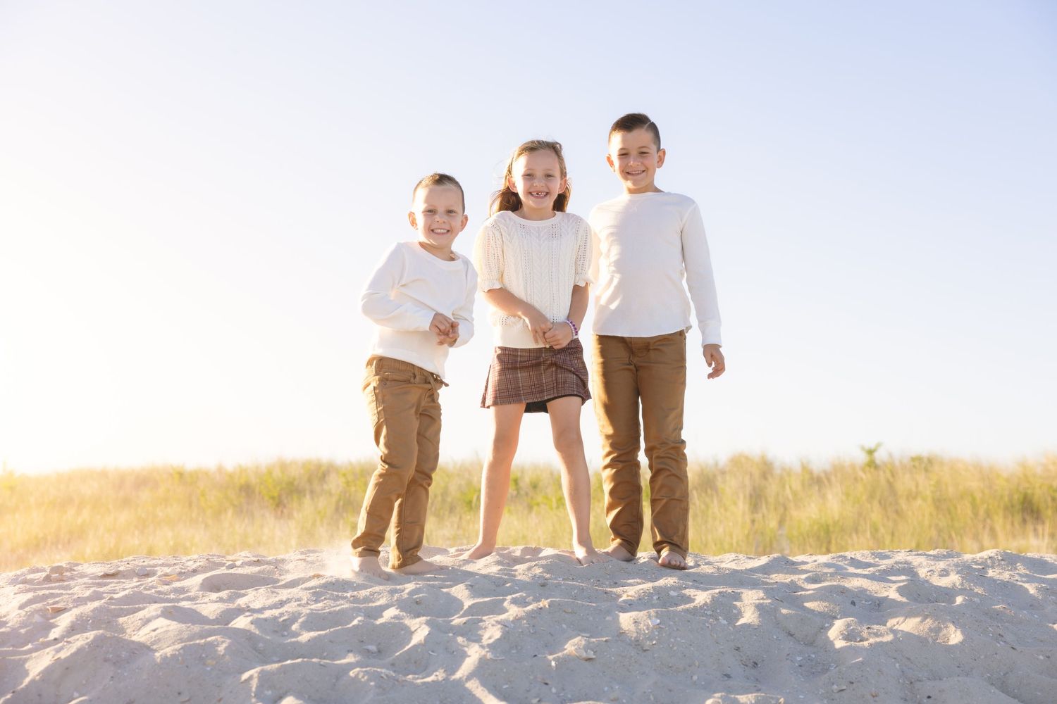 best Long Island family photographer, best Nassau county family photographer, Long Island beach photo shoot mini sessions, li family photos