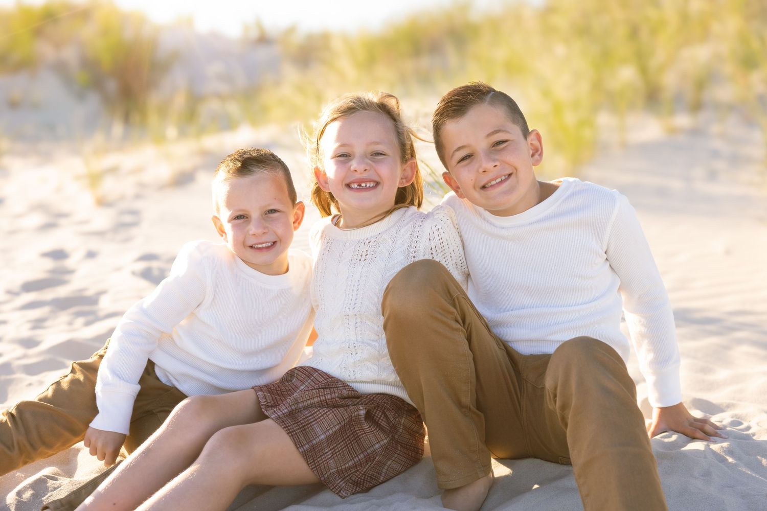best Long Island family photographer, best Nassau county family photographer, Long Island beach photo shoot mini sessions, li family photos