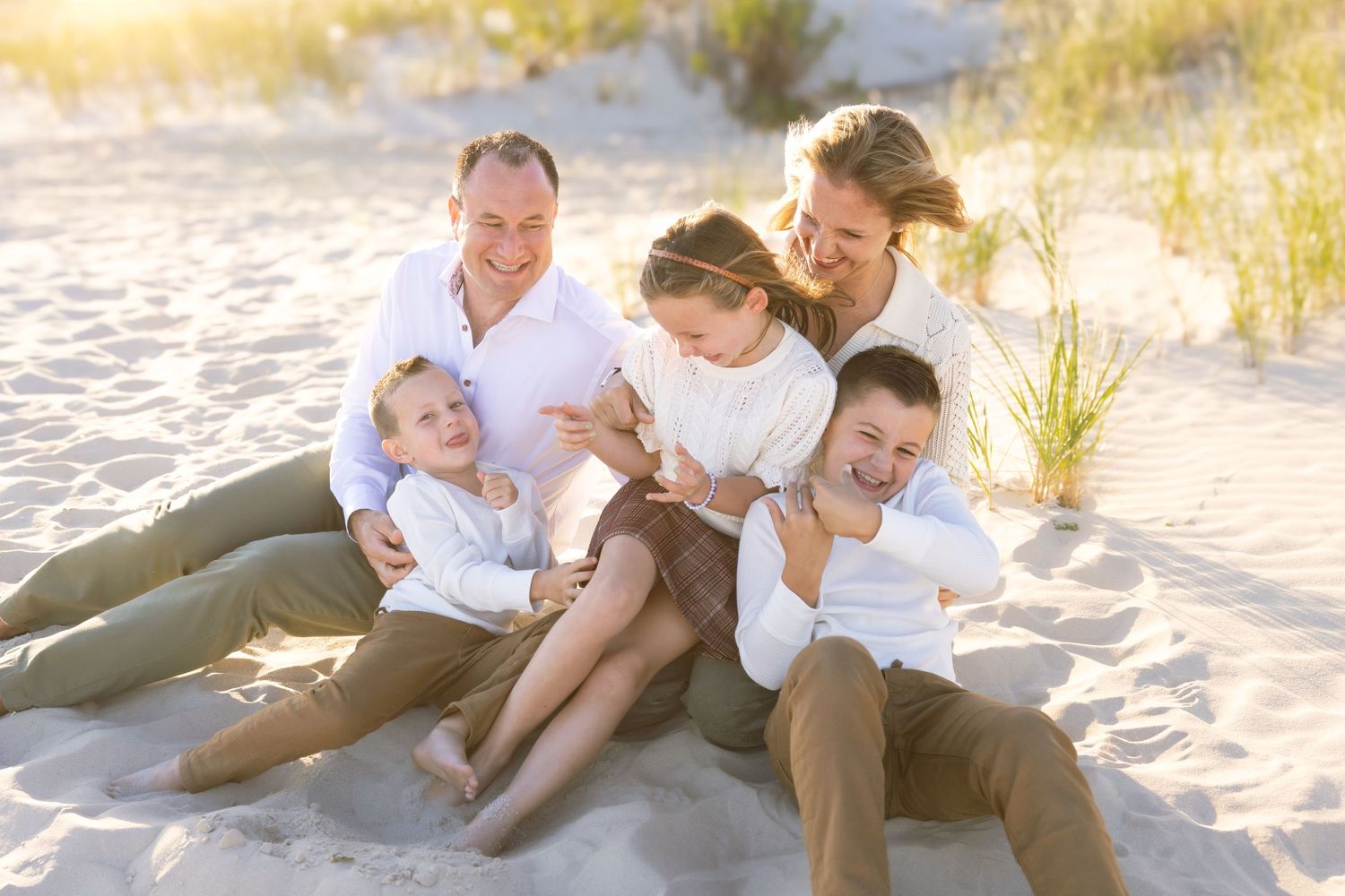 best Long Island family photographer, best Nassau county family photographer, Long Island beach photo shoot mini sessions, li family photos