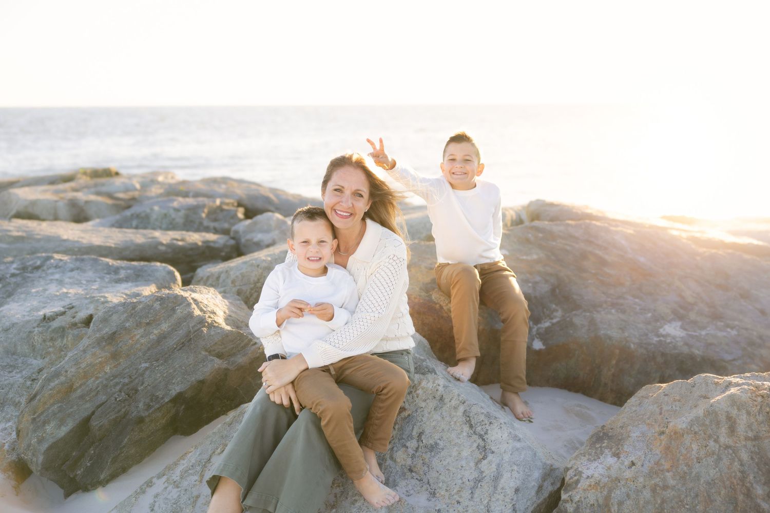 best Long Island family photographer, best Nassau county family photographer, Long Island beach photo shoot mini sessions, li family photos