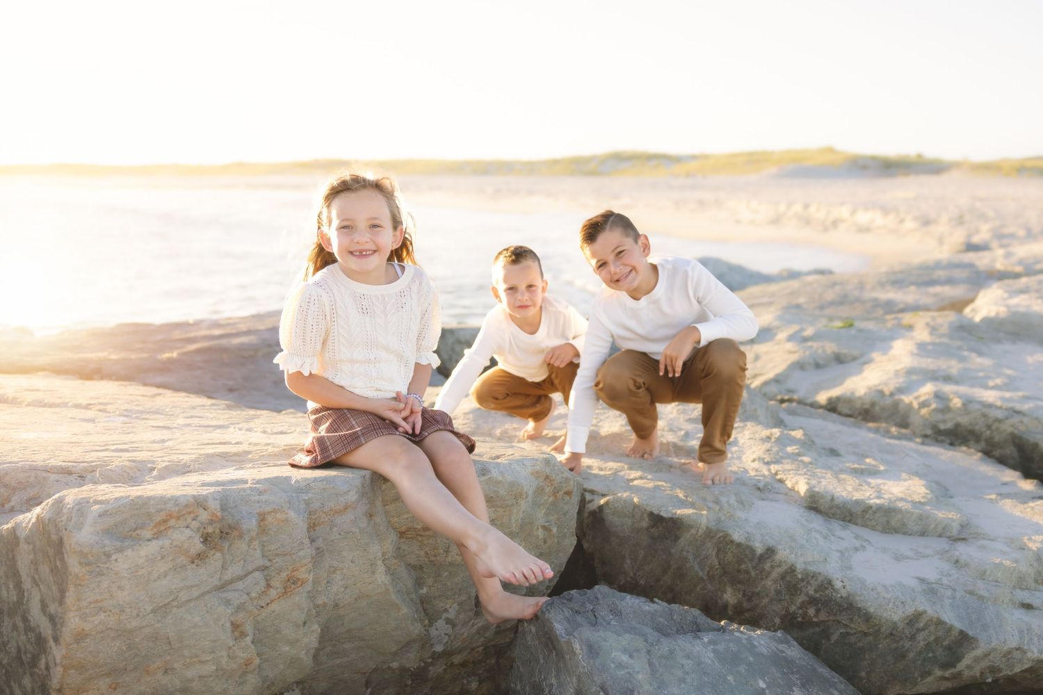best Long Island family photographer, best Nassau county family photographer, Long Island beach photo shoot mini sessions, li family photos