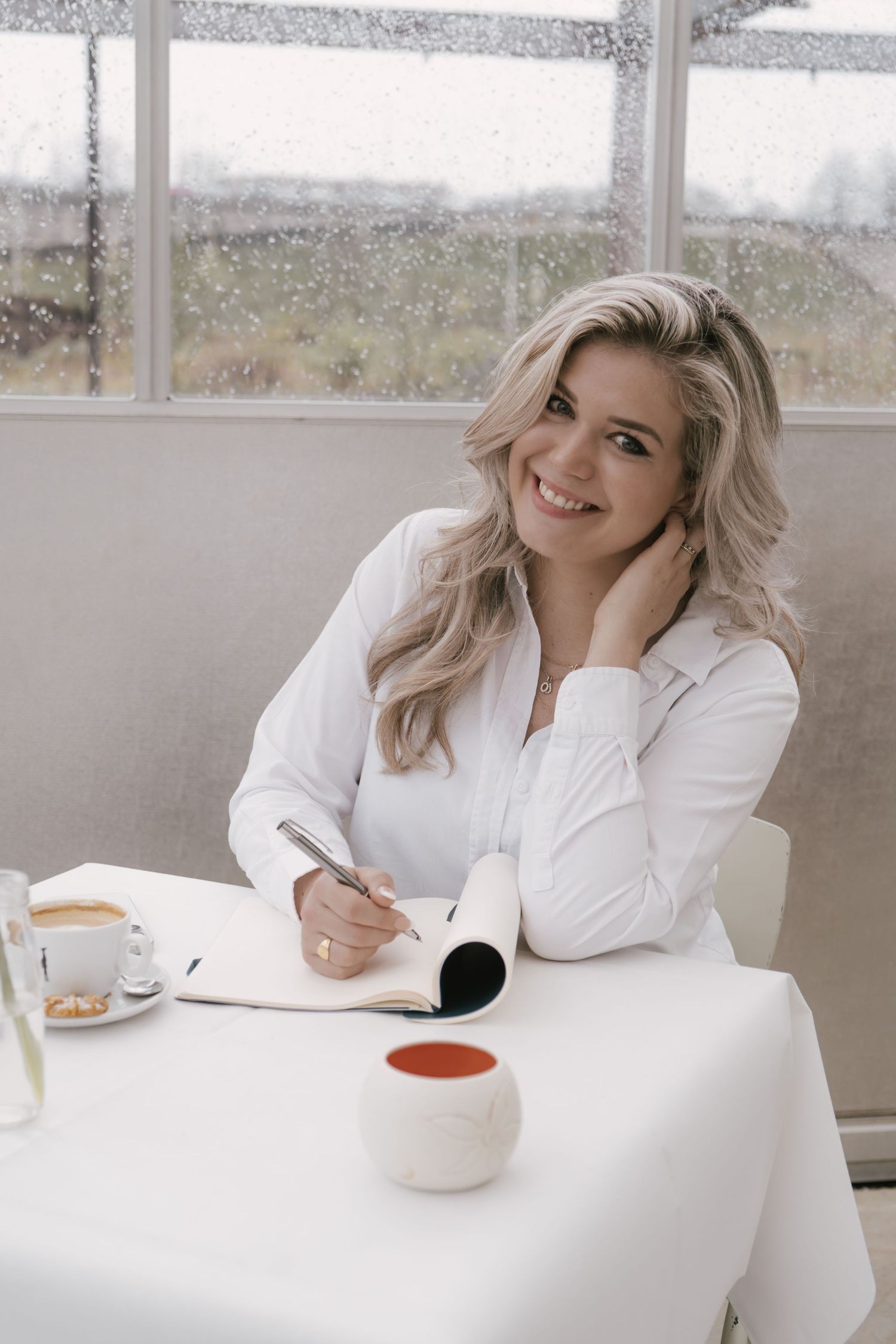 Bobbi Simone Branding