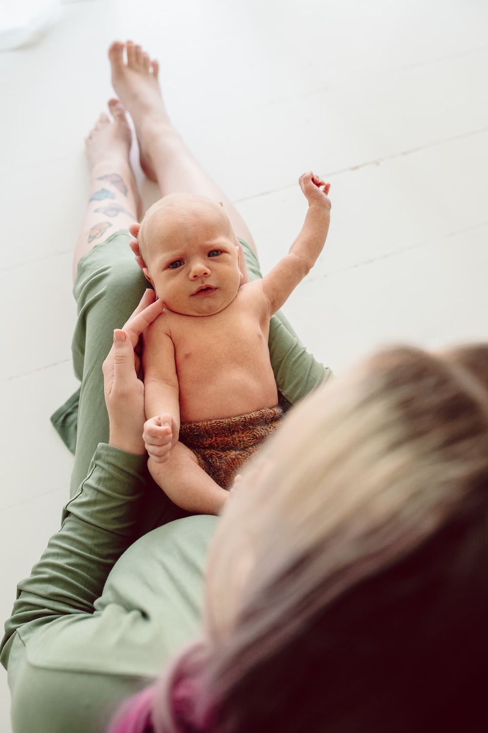 Naturlig nyföddfotografering i Studio hos Fotograf Veronica Eng, Mullsjö/Jönköping.
