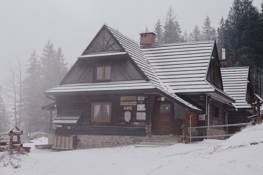 Schronisko PTTK na Hali Krupowej