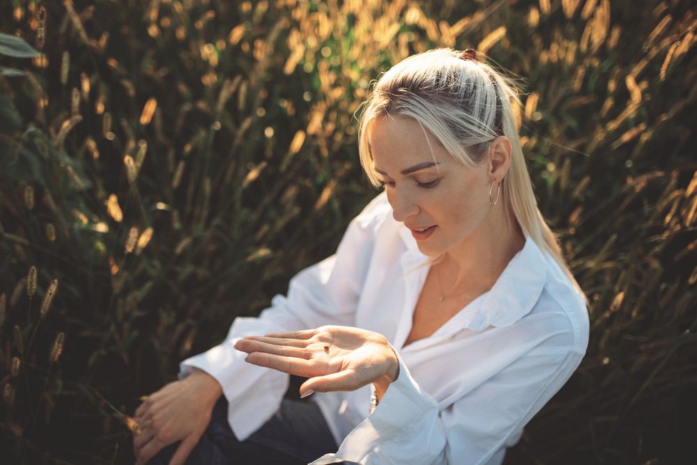 Asmeninė fotosesija
Fotosesija saulėgrąžų lauke
Vasaros fotosesija saulėgrąžų lauke
fotografė Viktorija
vivifotografija
vivifotografija.lt