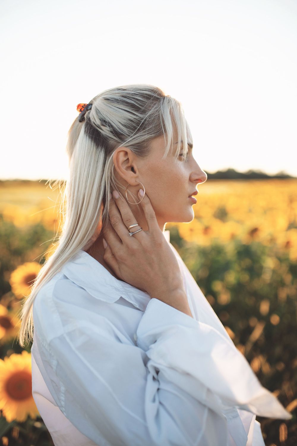Asmeninė fotosesija
Fotosesija saulėgrąžų lauke
Vasaros fotosesija saulėgrąžų lauke
fotografė Viktorija
vivifotografija
vivifotografija.lt