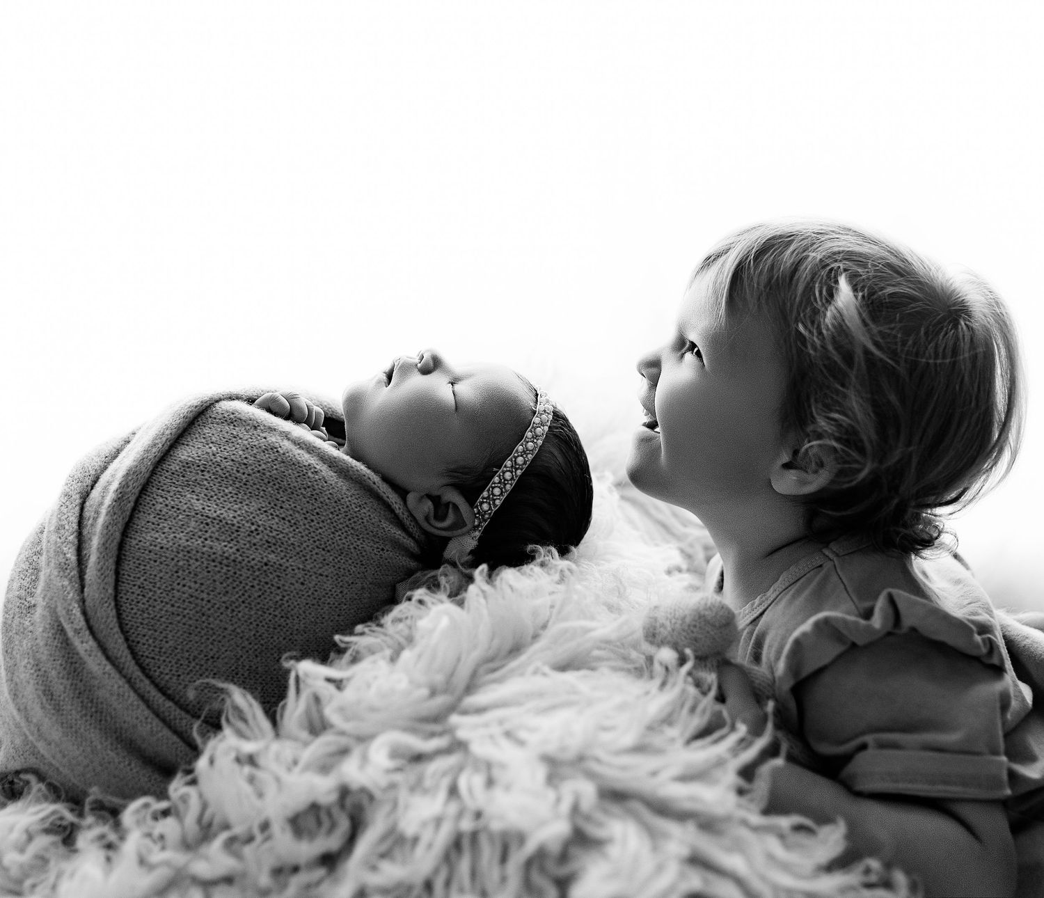 Portsmouth OH Baby Photographer | Professional Newborn Posing & Fine-Art Portraits