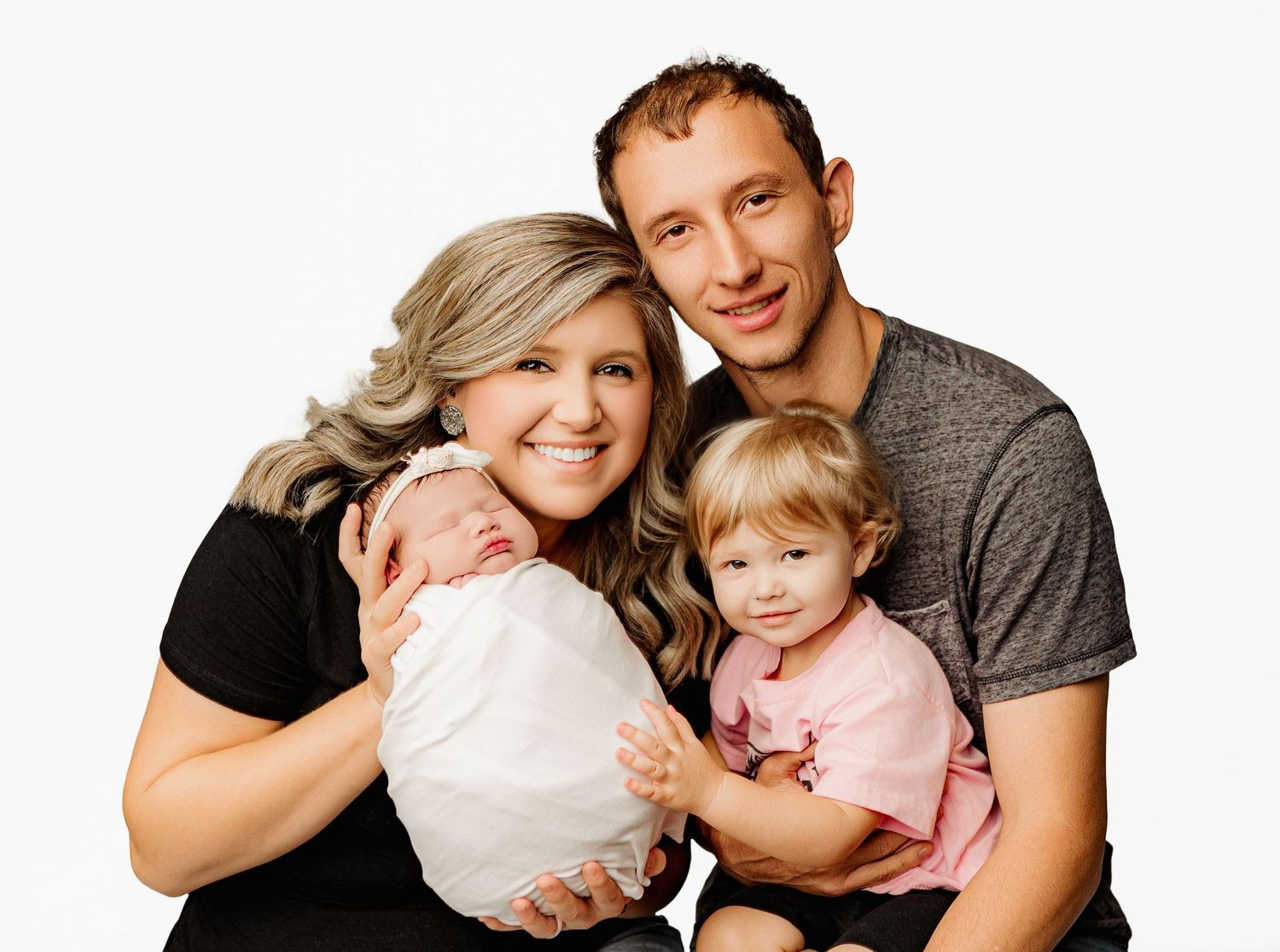 Bailey’s Photography | Trusted Newborn Photographer | Safe, Gentle, & Professional Baby Posing | Family Portraits | Children Photographer