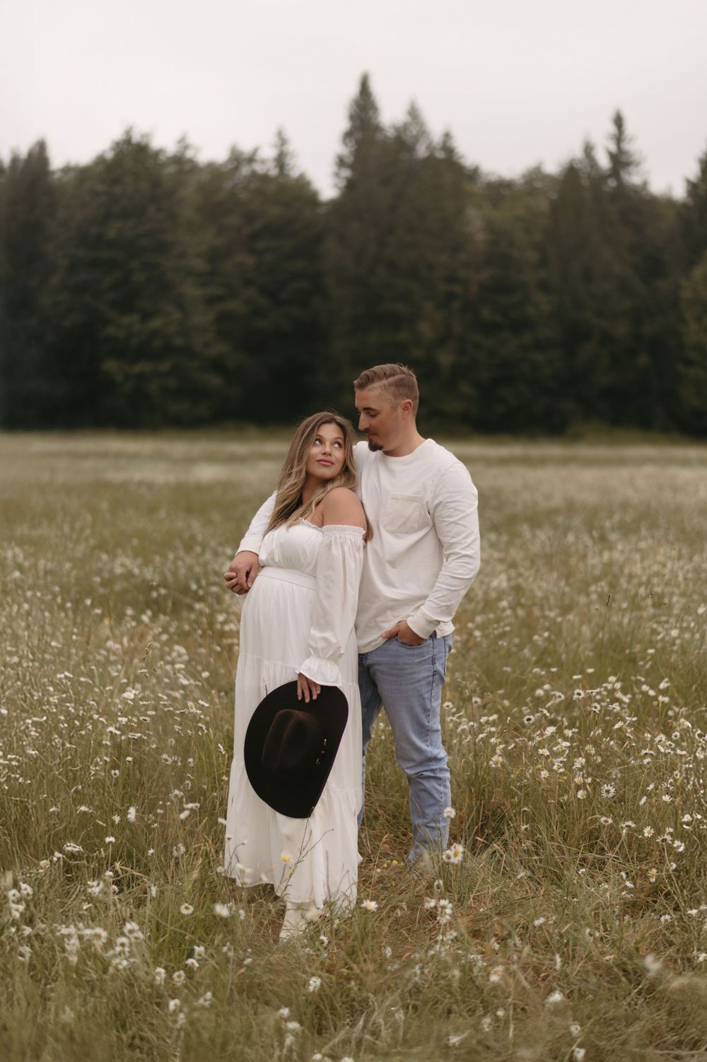 Snohomish Family Photographer Snohomish Maternity Photographer Seattle Maternity Photographer PNW Maternity Photographer