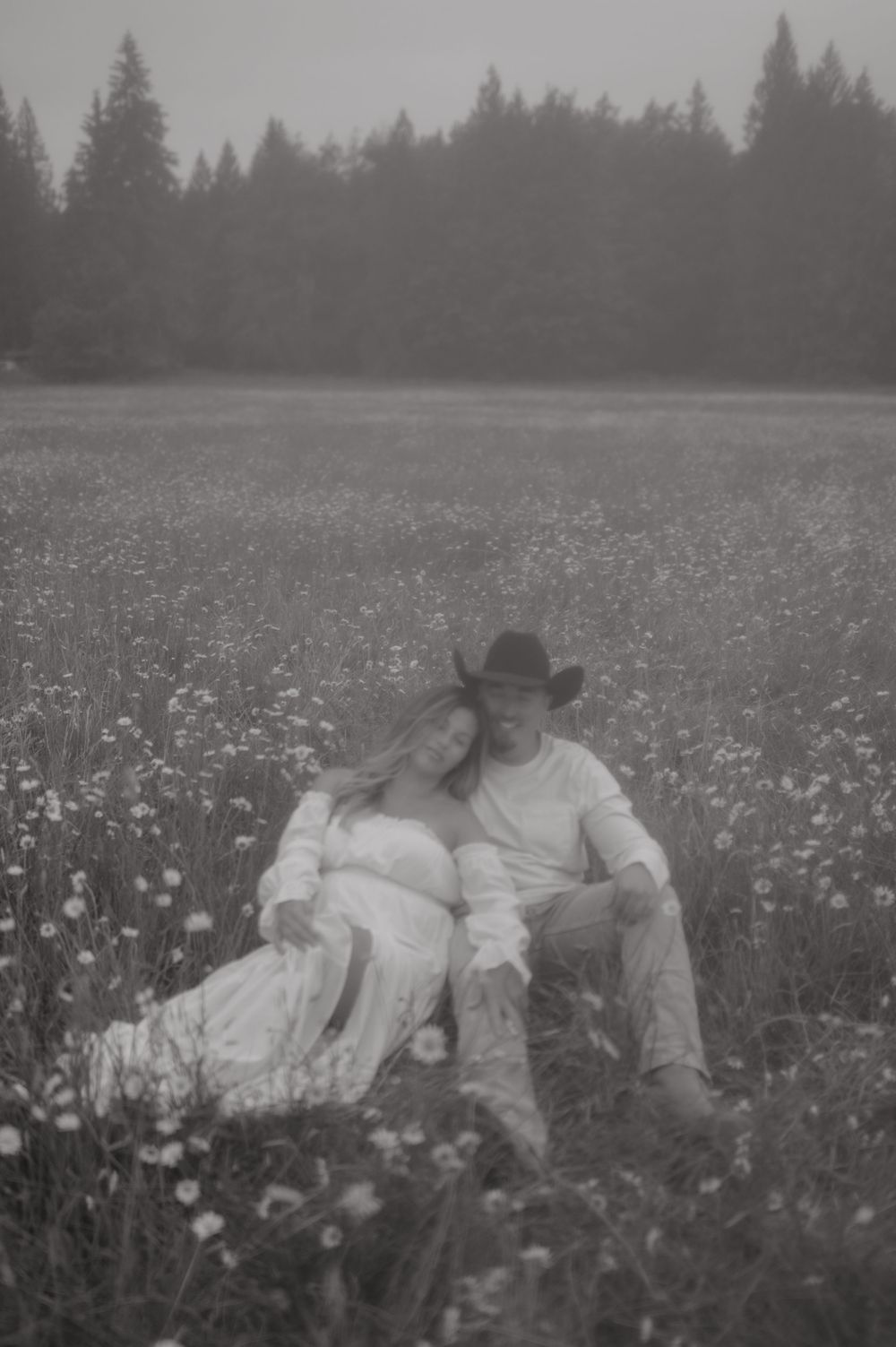 Snohomish Family Photographer Snohomish Maternity Photographer Seattle Maternity Photographer PNW Maternity Photographer