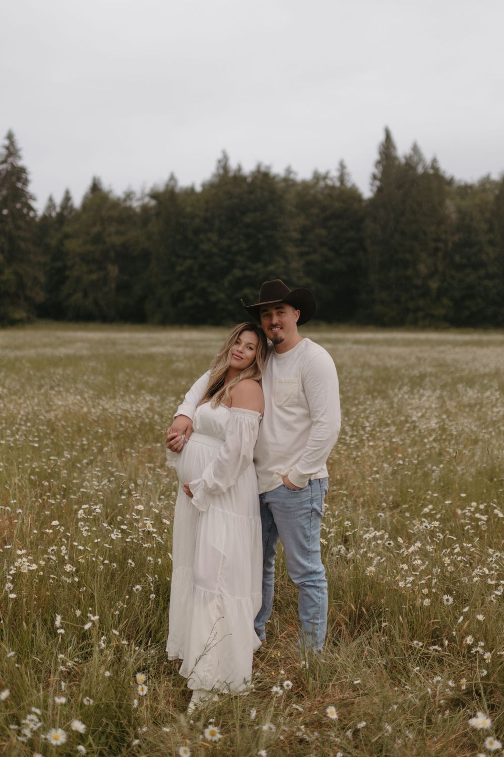 Snohomish Family Photographer Snohomish Maternity Photographer Seattle Maternity Photographer PNW Maternity Photographer