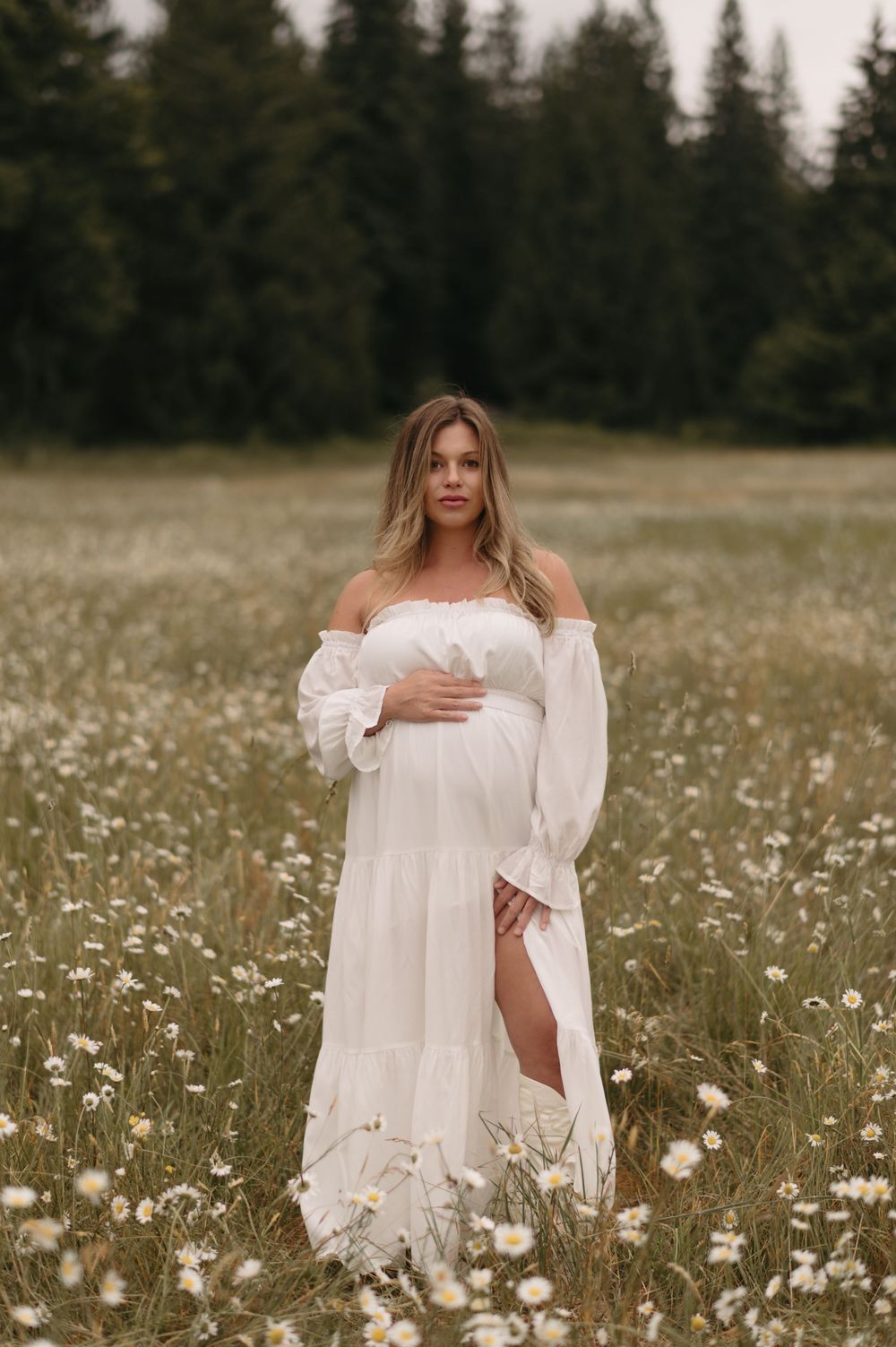 Snohomish Family Photographer Snohomish Maternity Photographer Seattle Maternity Photographer PNW Maternity Photographer