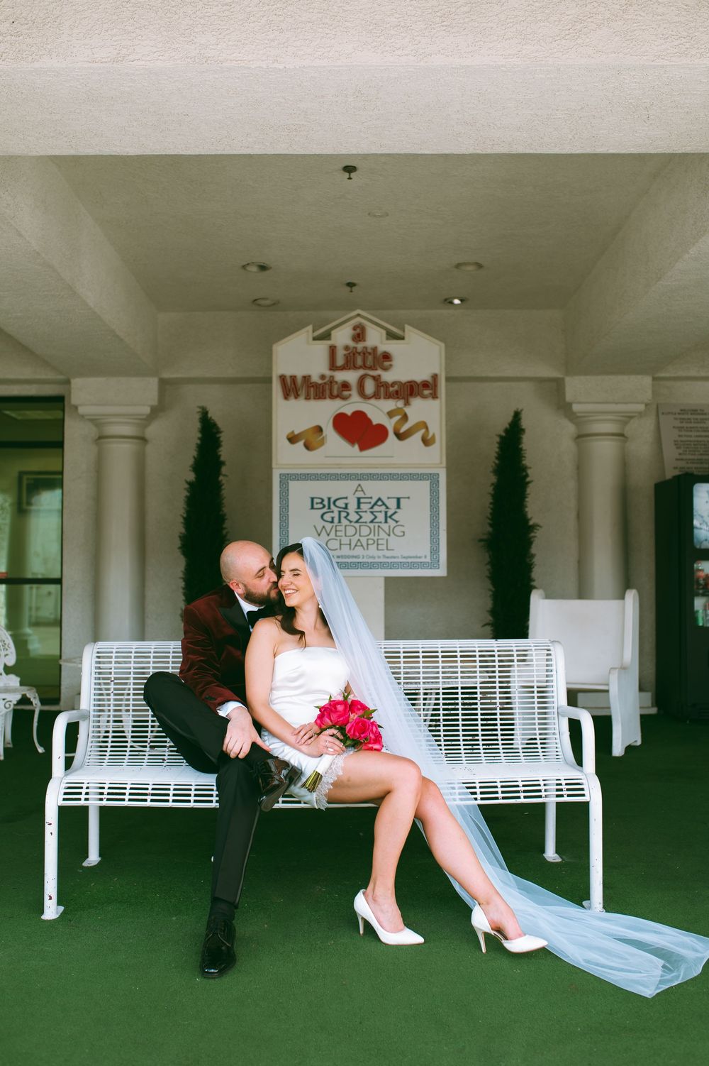 Little White chapel vintage elopement