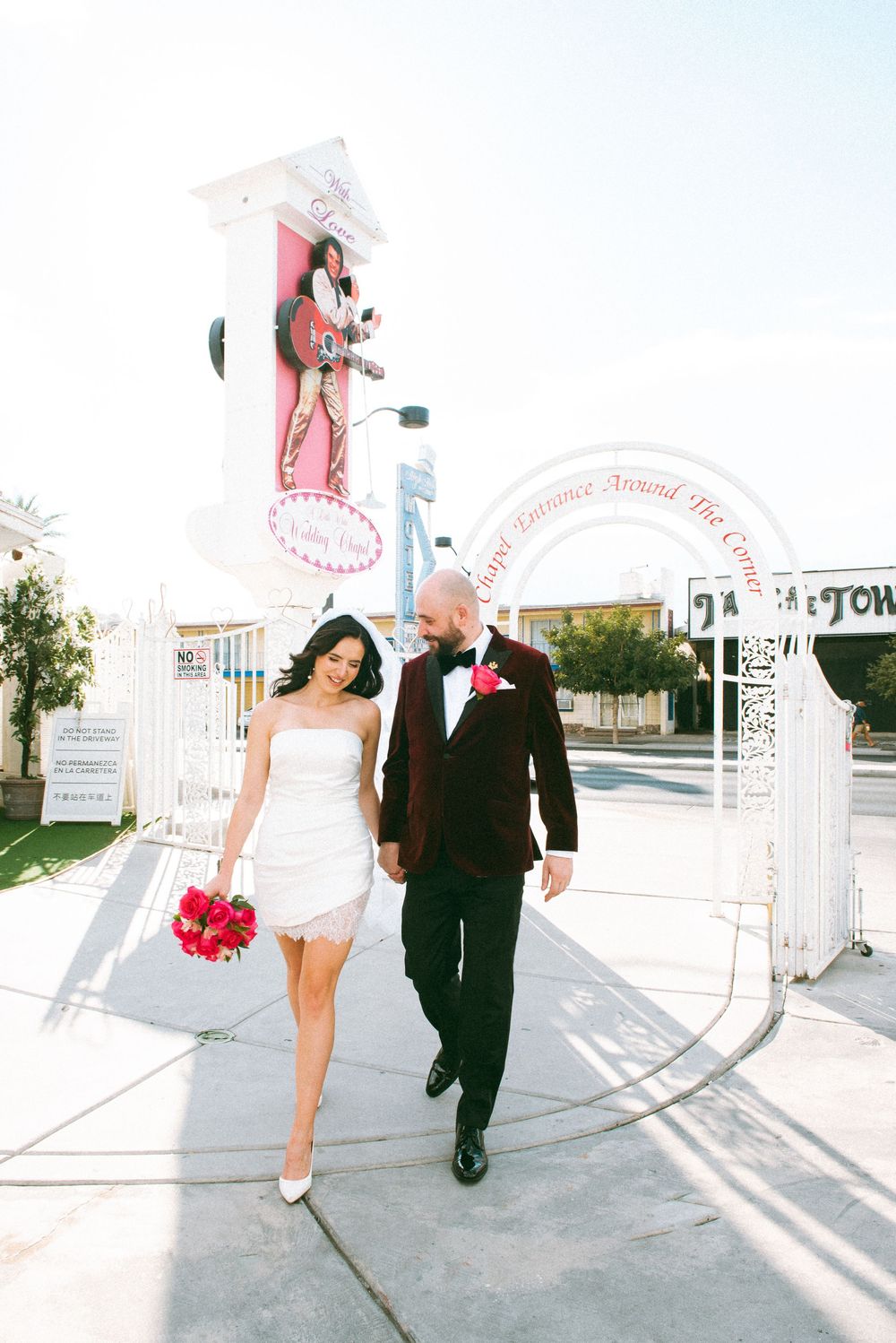 Little White chapel vintage elopement