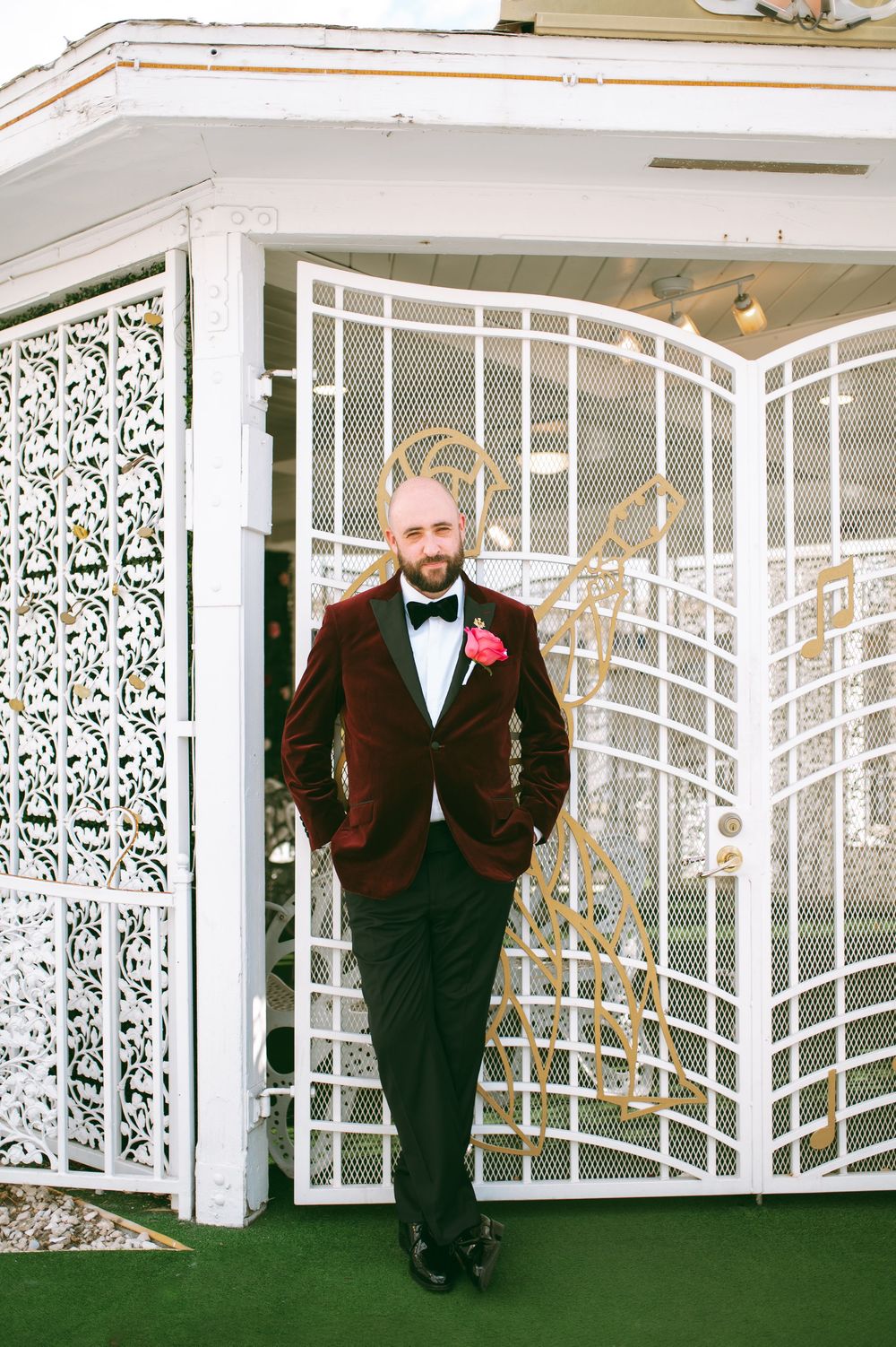 Little White chapel vintage elopement