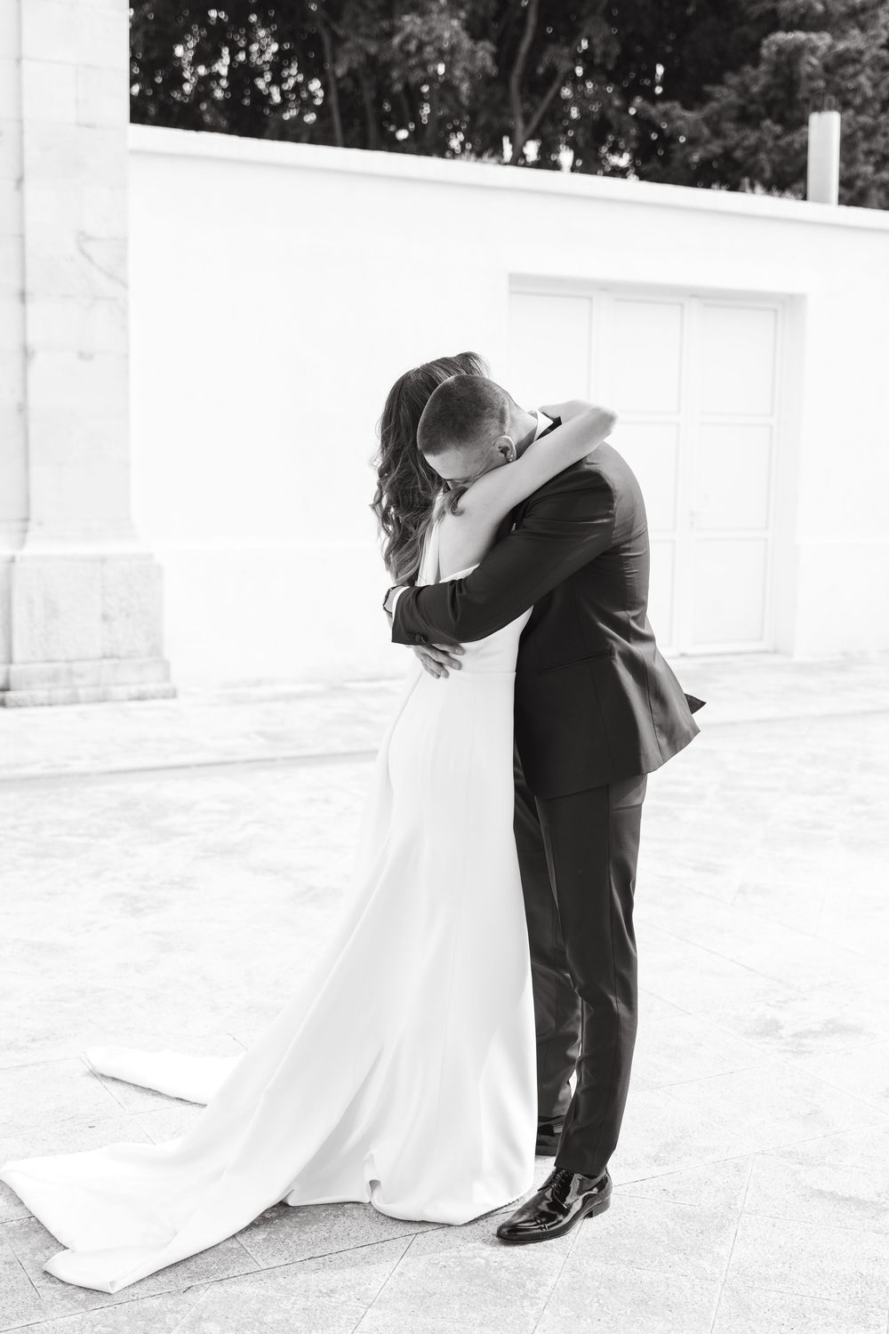 Authentic wedding moments in Croatia by a professional wedding photographer and videographer – Dubrovnik to Zagreb.