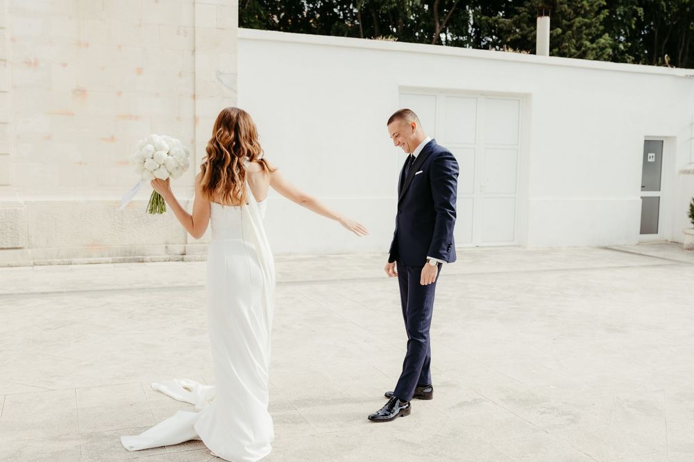 Authentic wedding moments in Croatia by a professional wedding photographer and videographer – Dubrovnik to Zagreb.