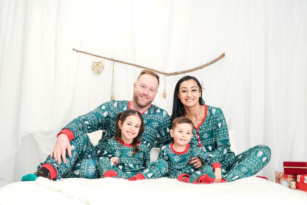 Minis Photo Holiday Sessions in edmonton alberta